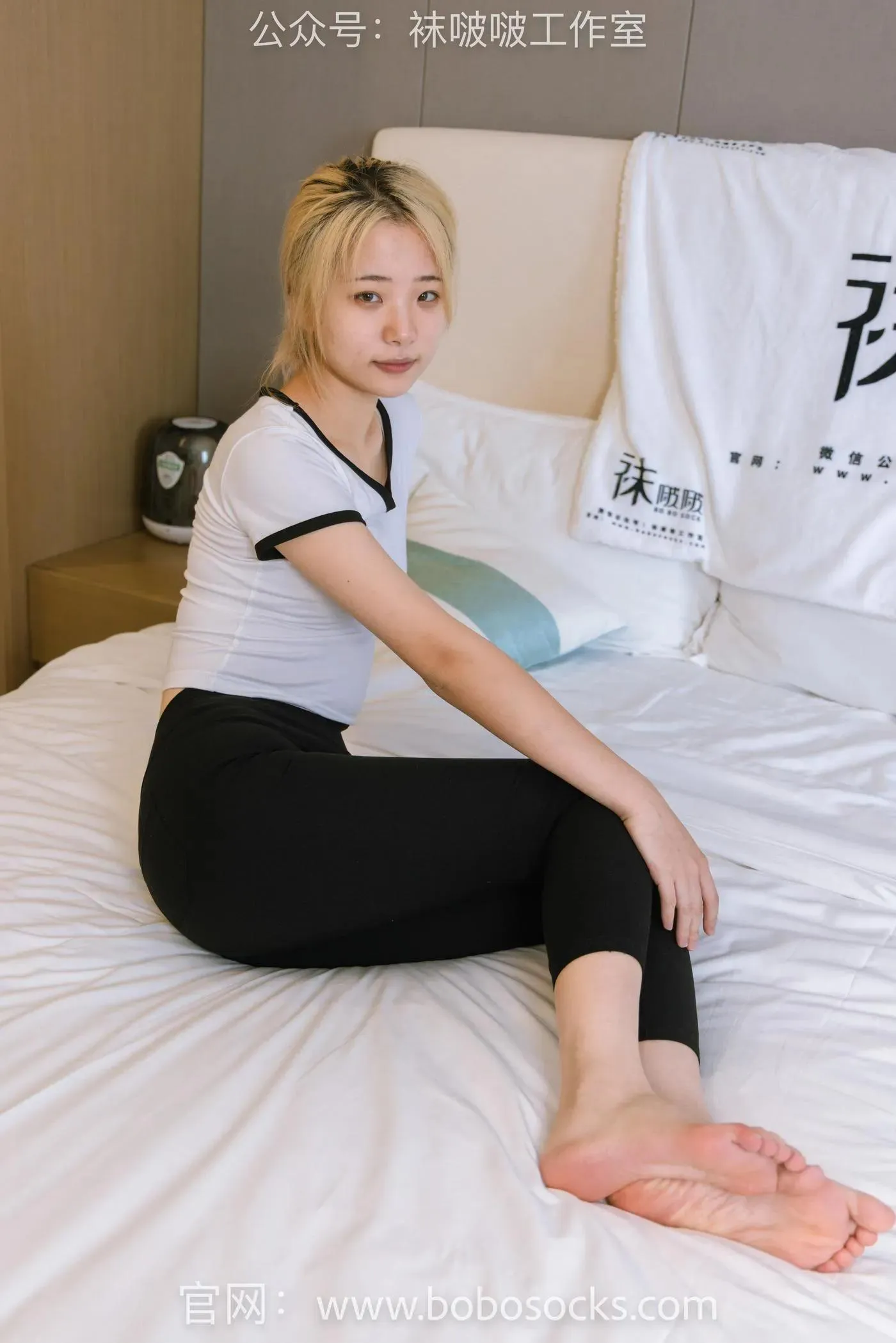 [BoBoSocks袜啵啵]NO.122 小淳-高跟长靴、白棉袜 [149P]插图6